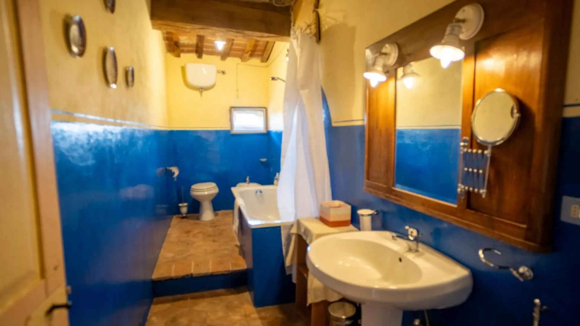 Castello Montelifre Villa Montisi 0*,